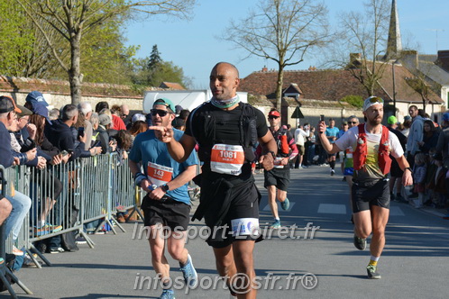 Marathon_Cheverny2025_Dimanche_Passage_CentreVille/2025CHEVERNY_VILLE_001720.JPG