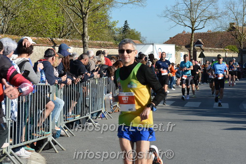 Marathon_Cheverny2025_Dimanche_Passage_CentreVille/2025CHEVERNY_VILLE_001723.JPG