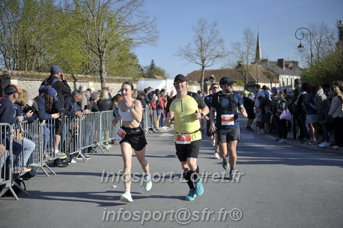 Marathon_Cheverny2025_Dimanche_Passage_CentreVille/2025CHEVERNY_VILLE_001739.JPG