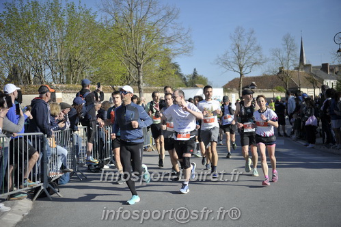 Marathon_Cheverny2025_Dimanche_Passage_CentreVille/2025CHEVERNY_VILLE_001750.JPG