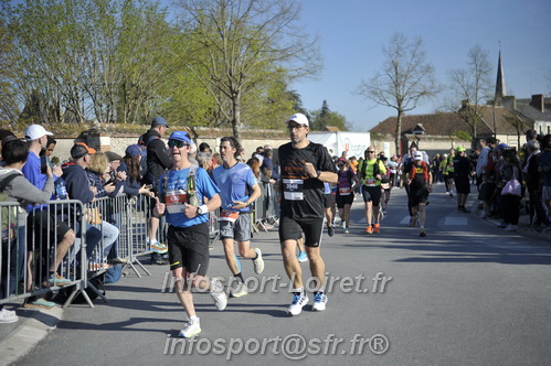 Marathon_Cheverny2025_Dimanche_Passage_CentreVille/2025CHEVERNY_VILLE_001757.JPG