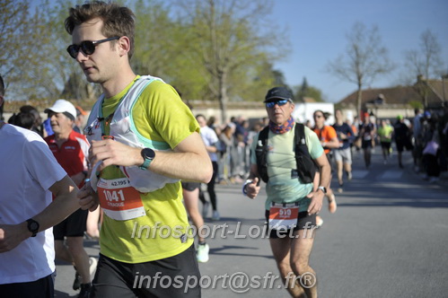 Marathon_Cheverny2025_Dimanche_Passage_CentreVille/2025CHEVERNY_VILLE_001777.JPG