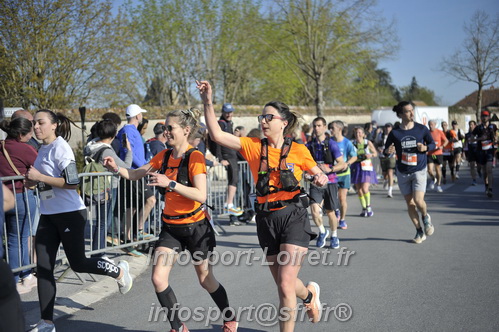 Marathon_Cheverny2025_Dimanche_Passage_CentreVille/2025CHEVERNY_VILLE_001778.JPG