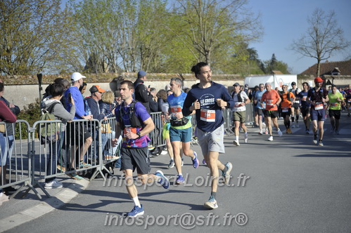 Marathon_Cheverny2025_Dimanche_Passage_CentreVille/2025CHEVERNY_VILLE_001779.JPG