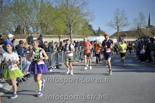 Marathon_Cheverny2025_Dimanche_Passage_CentreVille/2025CHEVERNY_VILLE_001780.JPG