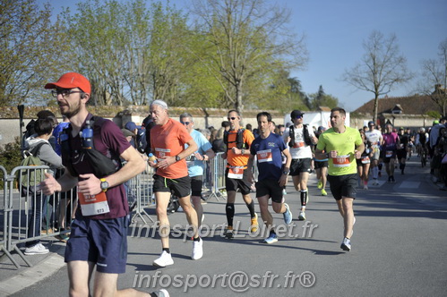 Marathon_Cheverny2025_Dimanche_Passage_CentreVille/2025CHEVERNY_VILLE_001781.JPG