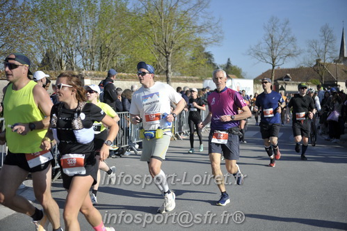 Marathon_Cheverny2025_Dimanche_Passage_CentreVille/2025CHEVERNY_VILLE_001784.JPG
