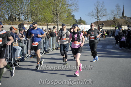 Marathon_Cheverny2025_Dimanche_Passage_CentreVille/2025CHEVERNY_VILLE_001802.JPG