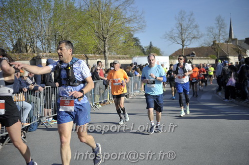 Marathon_Cheverny2025_Dimanche_Passage_CentreVille/2025CHEVERNY_VILLE_001805.JPG