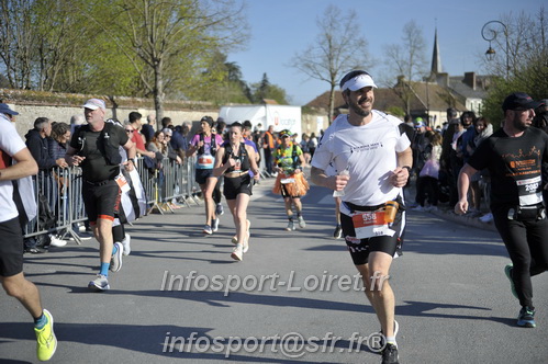 Marathon_Cheverny2025_Dimanche_Passage_CentreVille/2025CHEVERNY_VILLE_001810.JPG