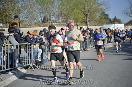 Marathon_Cheverny2025_Dimanche_Passage_CentreVille/2025CHEVERNY_VILLE_001825.JPG