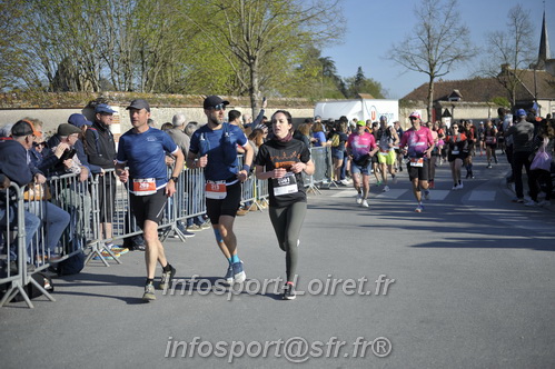 Marathon_Cheverny2025_Dimanche_Passage_CentreVille/2025CHEVERNY_VILLE_001827.JPG