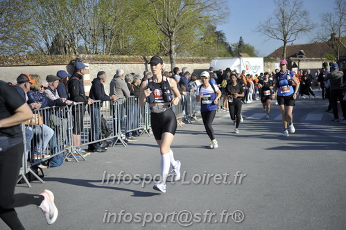 Marathon_Cheverny2025_Dimanche_Passage_CentreVille/2025CHEVERNY_VILLE_001838.JPG