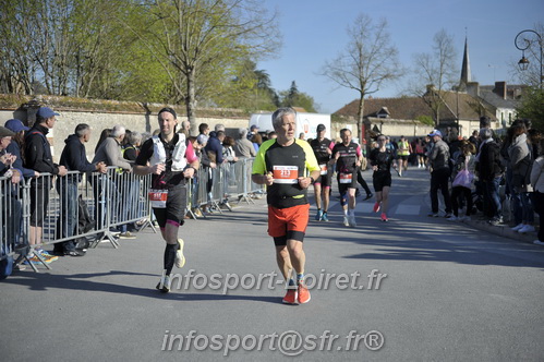 Marathon_Cheverny2025_Dimanche_Passage_CentreVille/2025CHEVERNY_VILLE_001842.JPG