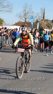 Marathon_Cheverny2025_Dimanche_Passage_CentreVille/2025CHEVERNY_VILLE_001847.JPG