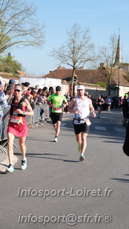 Marathon_Cheverny2025_Dimanche_Passage_CentreVille/2025CHEVERNY_VILLE_001856.JPG