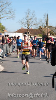 Marathon_Cheverny2025_Dimanche_Passage_CentreVille/2025CHEVERNY_VILLE_001861.JPG