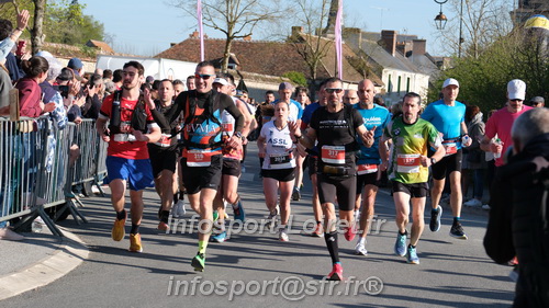 Marathon_Cheverny2025_Dimanche_Passage_CentreVille/2025CHEVERNY_VILLE_001869.JPG