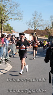 Marathon_Cheverny2025_Dimanche_Passage_CentreVille/2025CHEVERNY_VILLE_001874.JPG