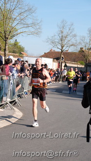 Marathon_Cheverny2025_Dimanche_Passage_CentreVille/2025CHEVERNY_VILLE_001875.JPG