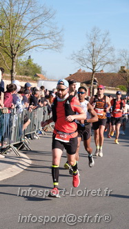 Marathon_Cheverny2025_Dimanche_Passage_CentreVille/2025CHEVERNY_VILLE_001880.JPG