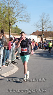 Marathon_Cheverny2025_Dimanche_Passage_CentreVille/2025CHEVERNY_VILLE_001896.JPG