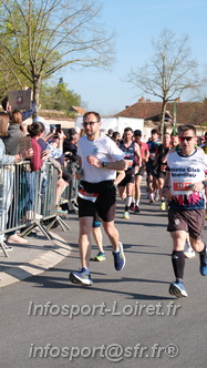 Marathon_Cheverny2025_Dimanche_Passage_CentreVille/2025CHEVERNY_VILLE_001897.JPG
