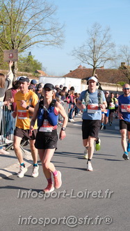Marathon_Cheverny2025_Dimanche_Passage_CentreVille/2025CHEVERNY_VILLE_001907.JPG