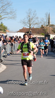 Marathon_Cheverny2025_Dimanche_Passage_CentreVille/2025CHEVERNY_VILLE_001910.JPG