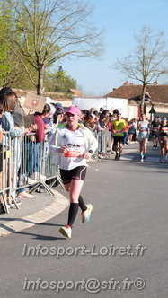 Marathon_Cheverny2025_Dimanche_Passage_CentreVille/2025CHEVERNY_VILLE_001914.JPG
