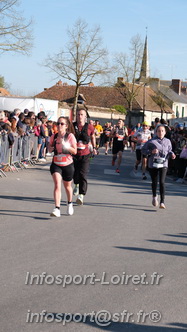 Marathon_Cheverny2025_Dimanche_Passage_CentreVille/2025CHEVERNY_VILLE_001918.JPG