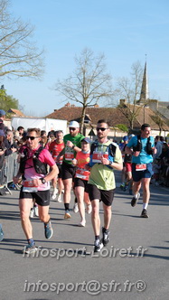 Marathon_Cheverny2025_Dimanche_Passage_CentreVille/2025CHEVERNY_VILLE_001923.JPG