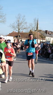 Marathon_Cheverny2025_Dimanche_Passage_CentreVille/2025CHEVERNY_VILLE_001924.JPG