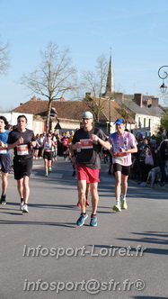 Marathon_Cheverny2025_Dimanche_Passage_CentreVille/2025CHEVERNY_VILLE_001925.JPG
