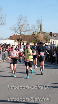 Marathon_Cheverny2025_Dimanche_Passage_CentreVille/2025CHEVERNY_VILLE_001939.JPG
