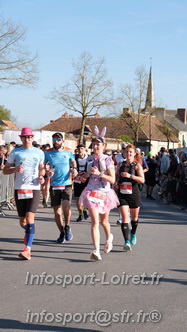 Marathon_Cheverny2025_Dimanche_Passage_CentreVille/2025CHEVERNY_VILLE_001944.JPG