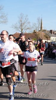 Marathon_Cheverny2025_Dimanche_Passage_CentreVille/2025CHEVERNY_VILLE_001947.JPG
