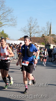 Marathon_Cheverny2025_Dimanche_Passage_CentreVille/2025CHEVERNY_VILLE_001950.JPG