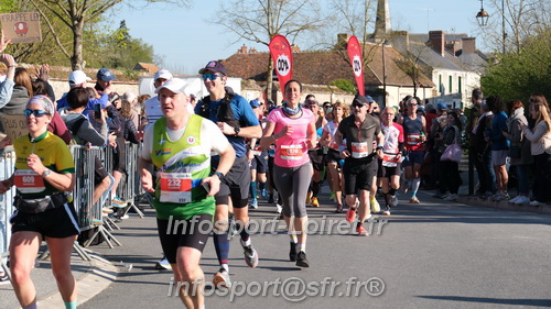 Marathon_Cheverny2025_Dimanche_Passage_CentreVille/2025CHEVERNY_VILLE_001958.JPG