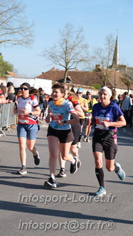 Marathon_Cheverny2025_Dimanche_Passage_CentreVille/2025CHEVERNY_VILLE_001972.JPG