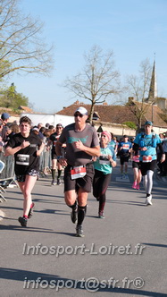 Marathon_Cheverny2025_Dimanche_Passage_CentreVille/2025CHEVERNY_VILLE_001976.JPG