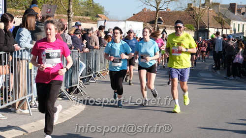 Marathon_Cheverny2025_Dimanche_Passage_CentreVille/2025CHEVERNY_VILLE_001991.JPG