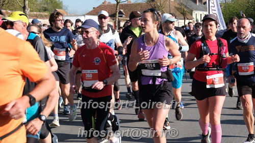 Marathon_Cheverny2025_Dimanche_Passage_CentreVille/2025CHEVERNY_VILLE_002005.JPG