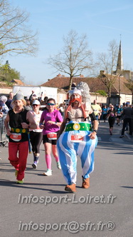 Marathon_Cheverny2025_Dimanche_Passage_CentreVille/2025CHEVERNY_VILLE_002010.JPG