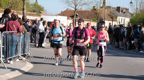 Marathon_Cheverny2025_Dimanche_Passage_CentreVille/2025CHEVERNY_VILLE_002019.JPG