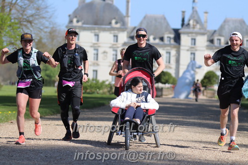 Marathon_Cheverny2025_Dimanche_Passage_Chateau/2025CHEVERNY_CHATEAU_001146.JPG