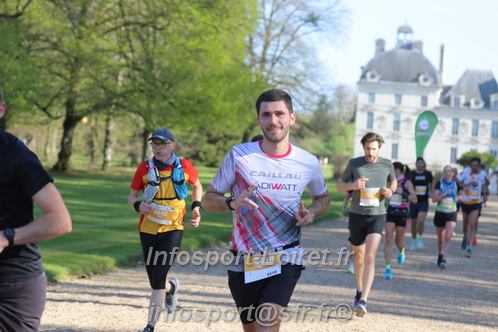 Marathon_Cheverny2025_Dimanche_Passage_Chateau/2025CHEVERNY_CHATEAU_001484.JPG