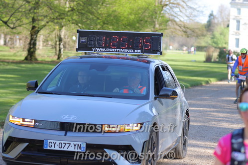 Marathon_Cheverny2025_Dimanche_Passage_Chateau/2025CHEVERNY_CHATEAU_002420.JPG