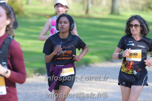 Marathon_Cheverny2025_Dimanche_Passage_Chateau/2025CHEVERNY_CHATEAU_002492.JPG