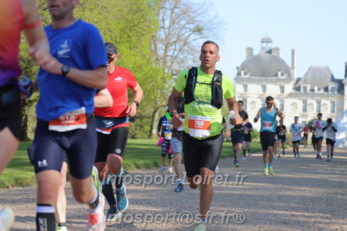 Marathon_Cheverny2025_Dimanche_Passage_Chateau/2025CHEVERNY_CHATEAU_003101.JPG